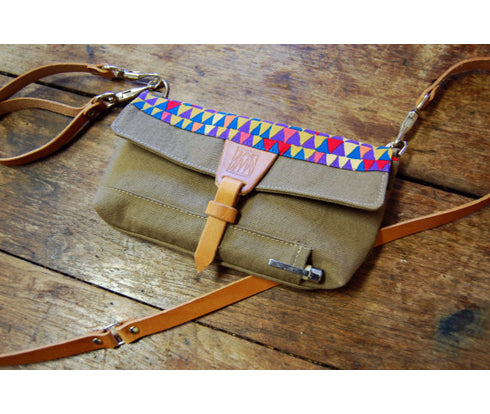 Ripton Clutch with Detachable Strap