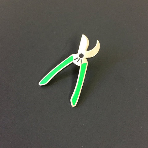 Clippers Pin