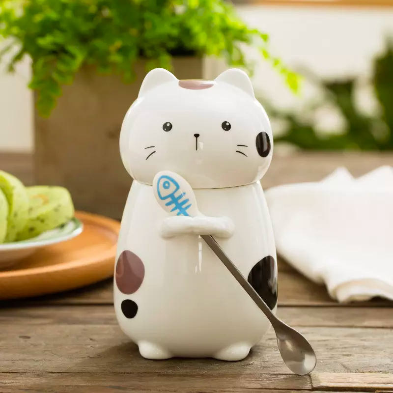 Cat with Fish Spoon