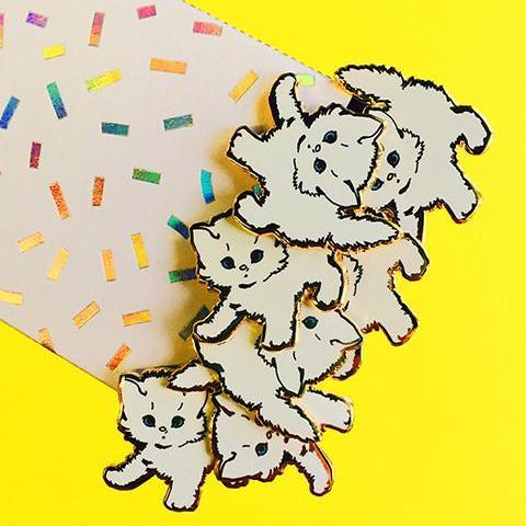 White Kitty Pin