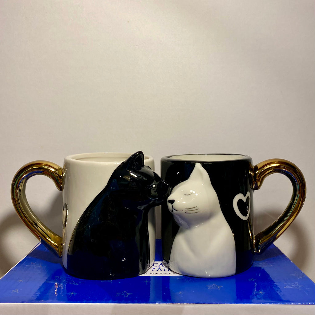 Black and White Kissing Cat Mugs Sample Sale S