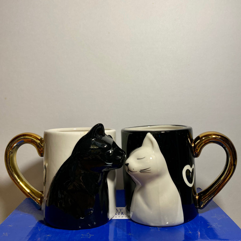 Black and White Kissing Cat Mugs Sample Sale Y